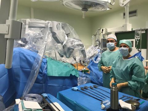 intervention d'urologie avec le robot chirurgical